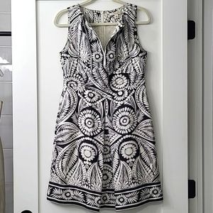 Banana Republic Sleeveless Printed Silk Dress Size 6 Black & White